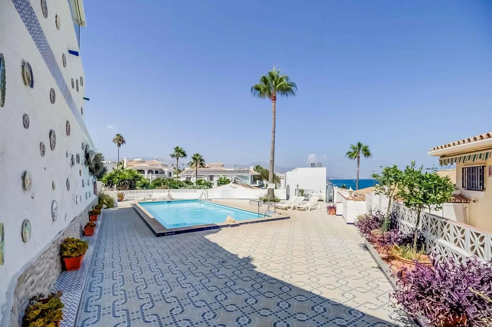 Dom wakacyjny Willa Charming Townhouse In El Faro, Spain, Stunning Sea View & Community Pool Fuengirola